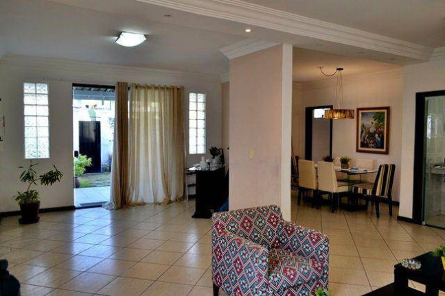 Imagem Casa com 4 Quartos à Venda, 245 m² em Jardim Placaford - Salvador