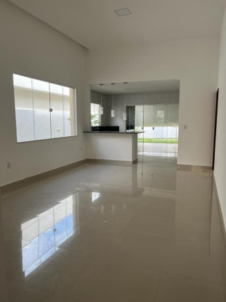 Casa de Condomínio com 3 Quartos à Venda, 300 m² em Parque Das Nações