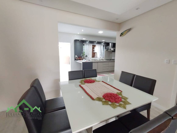 Imagem Casa com 3 Quartos à Venda, 176 m² em Pinheiros - Balneário Barra Do Sul