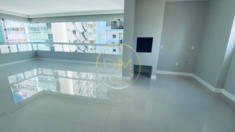 Imagem Apartamento com 3 Quartos à Venda, 142 m² em Centro - Balneário Camboriú Imagem Apartamento com 3 Quartos à Venda, 142 m² em Centro - Balneário Camboriú