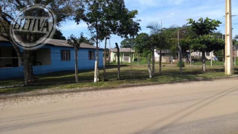 Imagem Casa com 3 Quartos à Venda, 200 m² em Carvoeiro - Guaratuba Imagem Casa com 3 Quartos à Venda, 200 m² em Carvoeiro - Guaratuba