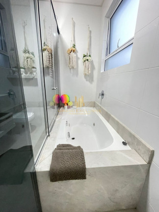 Imagem Apartamento com 3 Quartos à Venda, 115 m² em Pioneiros - Balneário Camboriú Imagem Apartamento com 3 Quartos à Venda, 115 m² em Pioneiros - Balneário Camboriú