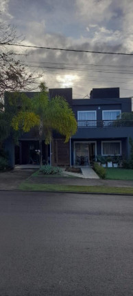 Imagem Casa com 5 Quartos para Alugar, 380 m² em Alphaville (abrantes) - Camaçari Imagem Casa com 5 Quartos para Alugar, 380 m² em Alphaville (abrantes) - Camaçari