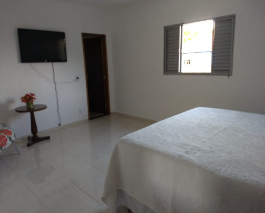 Imagem Casa com 3 Quartos à Venda, 549 m² em Iperó - São Paulo