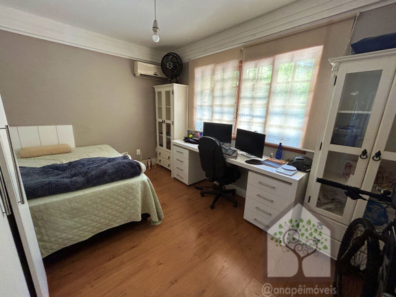 Imagem Casa com 4 Quartos à Venda, 259 m² em Agronômica - Florianópolis Imagem Casa com 4 Quartos à Venda, 259 m² em Agronômica - Florianópolis