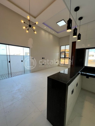 Imagem Casa de Condomínio com 3 Quartos à Venda, 200 m² em Cajupiranga - Parnamirim Imagem Casa de Condomínio com 3 Quartos à Venda, 200 m² em Cajupiranga - Parnamirim