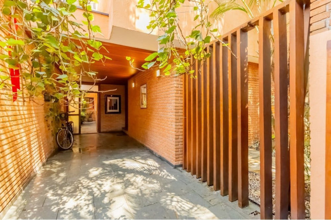 Imagem Casa com 4 Quartos à Venda, 310 m² em Moema - São Paulo