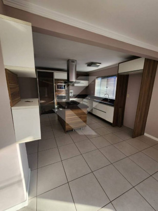 Imagem Sobrado com 3 Quartos para Alugar, 80 m² em São João - Itajaí Imagem Sobrado com 3 Quartos para Alugar, 80 m² em São João - Itajaí