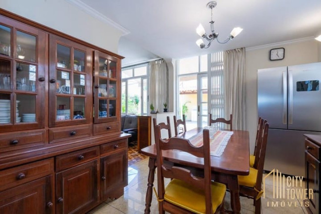 Imagem Casa com 4 Quartos à Venda, 375 m² em Moema - São Paulo Imagem Casa com 4 Quartos à Venda, 375 m² em Moema - São Paulo