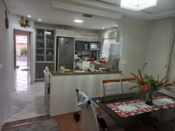 Imagem Casa com 4 Quartos à Venda, 260 m² em Aventureiro - Joinville