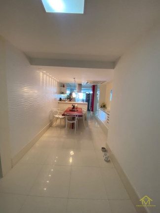 Imagem Casa com 5 Quartos à Venda, 680 m² em Praia Da Costa - Vila Velha Imagem Casa com 5 Quartos à Venda, 680 m² em Praia Da Costa - Vila Velha