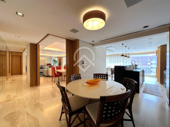 Imagem Apartamento com 3 Quartos à Venda, 370 m² em Campo Belo - São Paulo