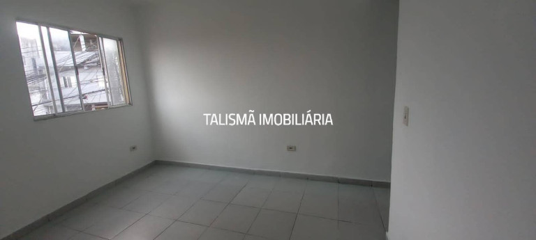 Imagem Casa com 2 Quartos à Venda, 530 m² em Vila Iasi - Taboão Da Serra