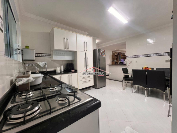 Imagem Sobrado com 3 Quartos à Venda, 121 m² em Maracanã - Praia Grande Imagem Sobrado com 3 Quartos à Venda, 121 m² em Maracanã - Praia Grande