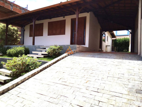 Imagem Casa com 3 Quartos à Venda, 185 m² Imagem Casa com 3 Quartos à Venda, 185 m²