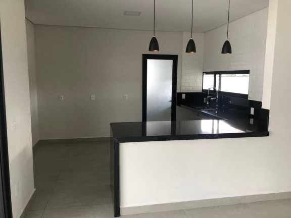 Imagem Casa com 3 Quartos à Venda, 206 m² em Medeiros - Jundiaí Imagem Casa com 3 Quartos à Venda, 206 m² em Medeiros - Jundiaí