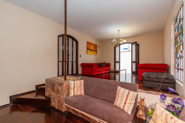 Imagem Casa com 3 Quartos à Venda, 223 m² em Portão - Curitiba Imagem Casa com 3 Quartos à Venda, 223 m² em Portão - Curitiba