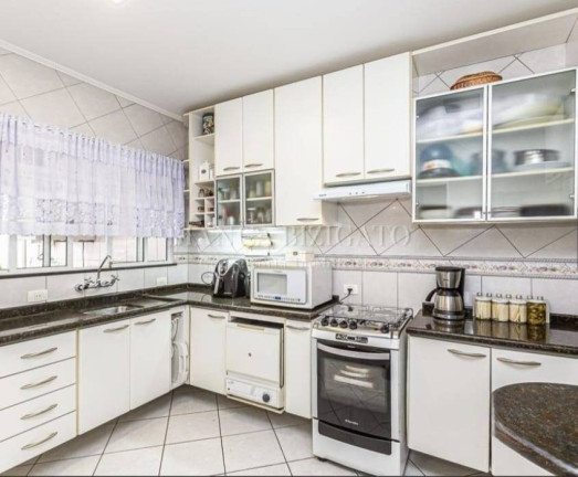 Imagem Casa com 4 Quartos à Venda, 225 m² em água Verde - Curitiba Imagem Casa com 4 Quartos à Venda, 225 m² em água Verde - Curitiba