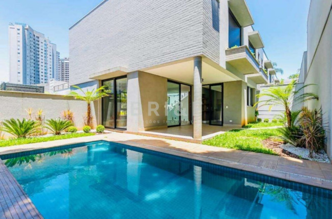 Casa com 3 Quartos à Venda, 352 m² em Indianópolis - São Paulo