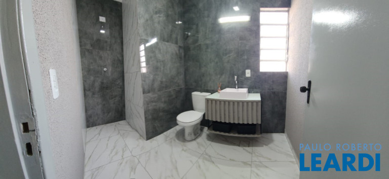 Imagem Casa com 3 Quartos à Venda, 264 m² em Vila Curuçá - Santo André Imagem Casa com 3 Quartos à Venda, 264 m² em Vila Curuçá - Santo André