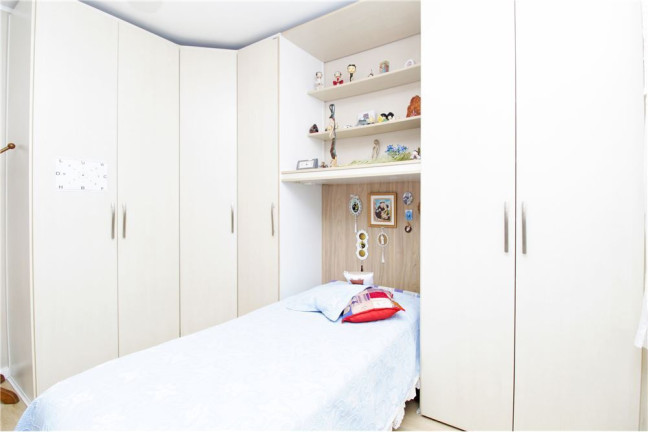 Imagem Imóvel com 3 Quartos à Venda, em Menino Deus - Porto Alegre Imagem Imóvel com 3 Quartos à Venda, em Menino Deus - Porto Alegre