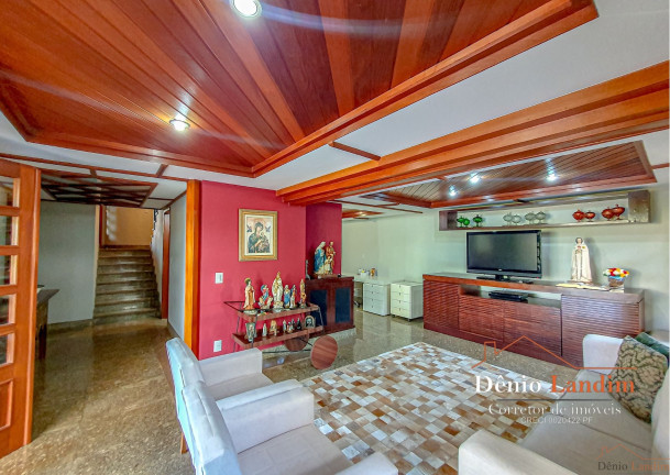 Imagem Casa com 4 Quartos à Venda, 550 m² em Ibituruna - Montes Claros