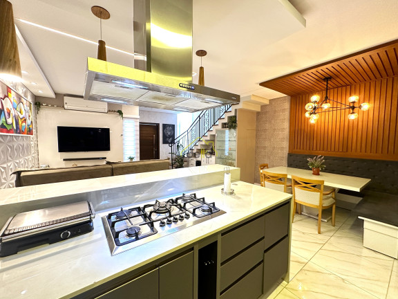 Imagem Casa com 3 Quartos à Venda, 116 m² em Iririú - Joinville Imagem Casa com 3 Quartos à Venda, 116 m² em Iririú - Joinville