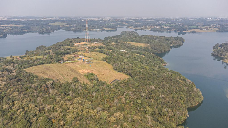Imagem Imóvel com 1 Quarto à Venda, 22.000 m² em Vila David Antônio - Campo Largo Imagem Imóvel com 1 Quarto à Venda, 22.000 m² em Vila David Antônio - Campo Largo
