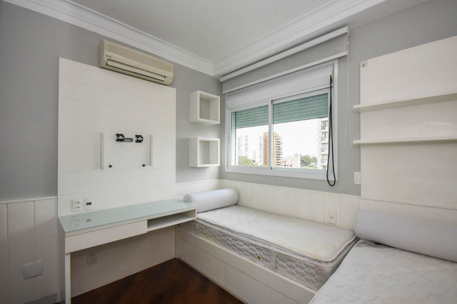 Imagem Apartamento com 3 Quartos à Venda, 208 m² em Vila Suzana - São Paulo