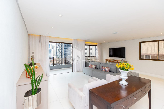 Imagem Apartamento com 4 Quartos à Venda, 197 m² em Jardim Europa - São Paulo