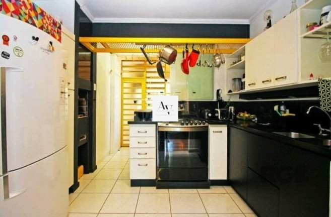 Imagem Apartamento com 3 Quartos à Venda, 82 m² em Petrópolis - Porto Alegre Imagem Apartamento com 3 Quartos à Venda, 82 m² em Petrópolis - Porto Alegre