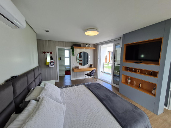 Imagem Casa de Condomínio com 3 Quartos à Venda, 331 m² em Camobi - Santa Maria Imagem Casa de Condomínio com 3 Quartos à Venda, 331 m² em Camobi - Santa Maria
