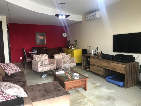 Imagem Casa com 3 Quartos à Venda, 200 m² em Alto Petrópolis - Porto Alegre Imagem Casa com 3 Quartos à Venda, 200 m² em Alto Petrópolis - Porto Alegre