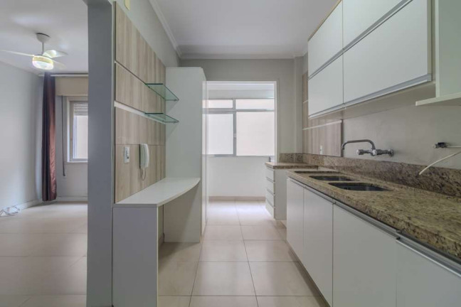 Imagem Apartamento com 3 Quartos à Venda, 93 m² em Higienópolis - Porto Alegre Imagem Apartamento com 3 Quartos à Venda, 93 m² em Higienópolis - Porto Alegre