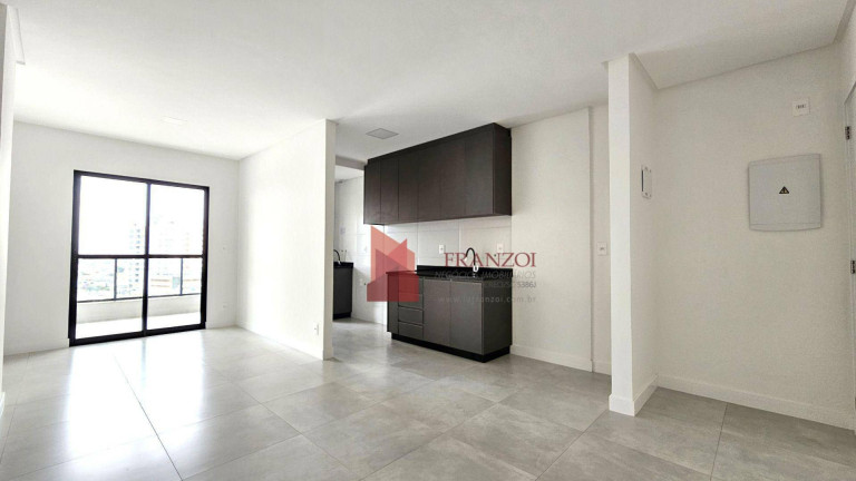 Imagem Apartamento com 2 Quartos para Alugar, 67 m² em Vila Operária - Itajaí Imagem Apartamento com 2 Quartos para Alugar, 67 m² em Vila Operária - Itajaí