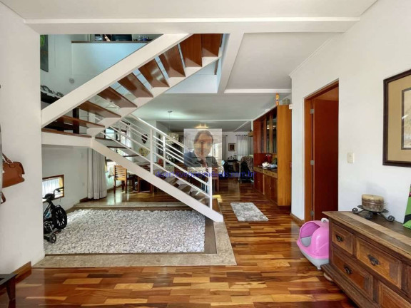 Imagem Casa com 3 Quartos à Venda, 357 m² em Chácara Das Paineiras - Carapicuíba Imagem Casa com 3 Quartos à Venda, 357 m² em Chácara Das Paineiras - Carapicuíba