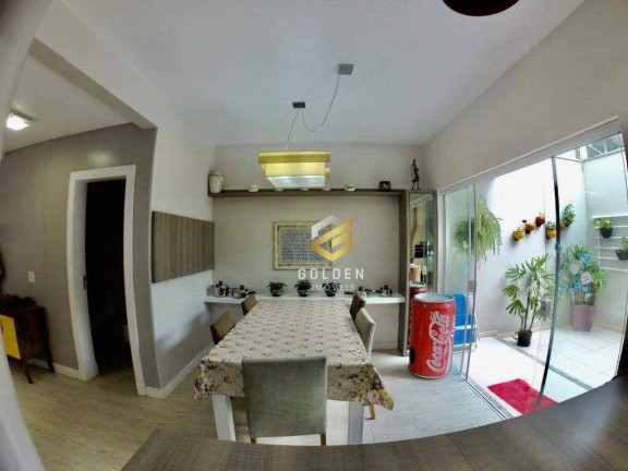 Imagem Sobrado com 3 Quartos à Venda, 180 m² em Centro - Balneário Camboriú Imagem Sobrado com 3 Quartos à Venda, 180 m² em Centro - Balneário Camboriú