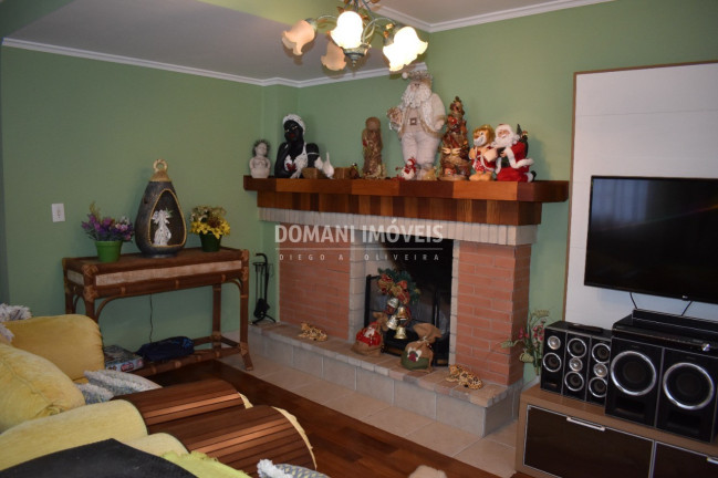 Imagem Casa com 4 Quartos à Venda, 170 m² em Região Da Vila Inglesa - Campos Do Jordão Imagem Casa com 4 Quartos à Venda, 170 m² em Região Da Vila Inglesa - Campos Do Jordão