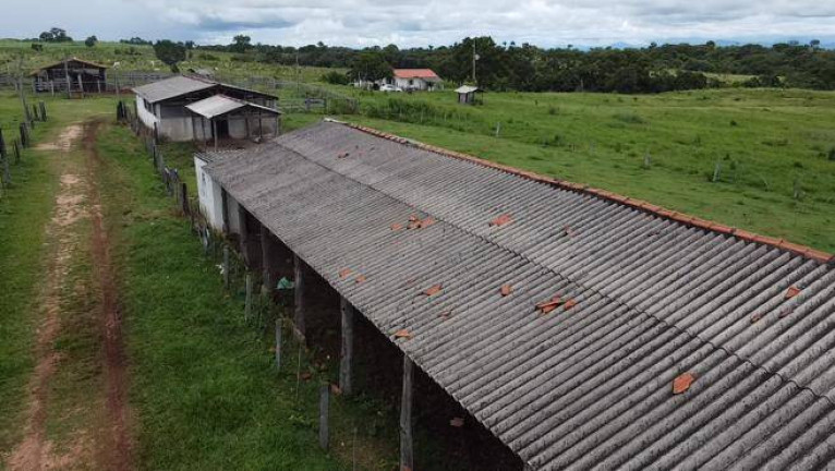 Imagem Fazenda à Venda, 915 m² em Cuiabá Imagem Fazenda à Venda, 915 m² em Cuiabá