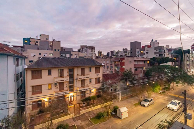 Imagem Imóvel com 2 Quartos à Venda, em Higienópolis - Porto Alegre Imagem Imóvel com 2 Quartos à Venda, em Higienópolis - Porto Alegre