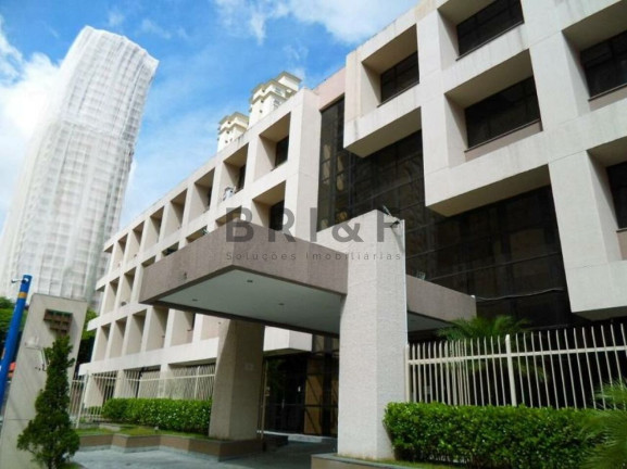 Imóvel Comercial à Venda ou Locação, 28 m² em Santo Amaro - São Paulo