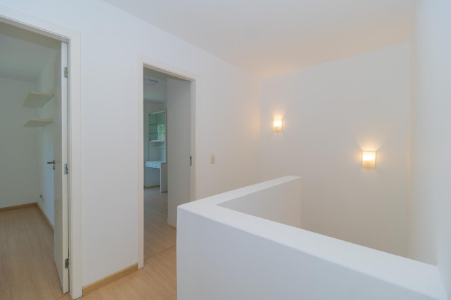 Imagem Sobrado com 3 Quartos para Alugar, 139 m² em Barreirinha - Curitiba Imagem Sobrado com 3 Quartos para Alugar, 139 m² em Barreirinha - Curitiba