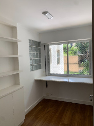 Imagem Imóvel com 3 Quartos à Venda, 150 m² em Vila Nova Conceição - São Paulo