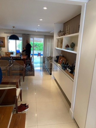 Imagem Casa com 3 Quartos à Venda, 230 m² em Tamboré - Santana De Parnaíba Imagem Casa com 3 Quartos à Venda, 230 m² em Tamboré - Santana De Parnaíba