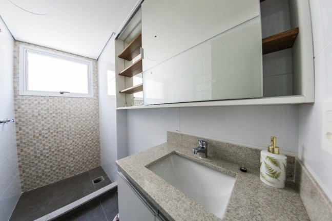 Imagem Imóvel com 1 Quarto à Venda, 42 m² em Menino Deus - Porto Alegre Imagem Imóvel com 1 Quarto à Venda, 42 m² em Menino Deus - Porto Alegre