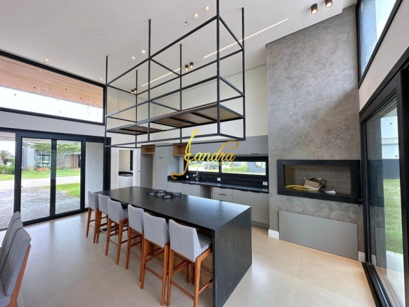 Imagem Casa de Condomínio com 4 Quartos à Venda, 244 m² em Centro - Xangri-la Imagem Casa de Condomínio com 4 Quartos à Venda, 244 m² em Centro - Xangri-la