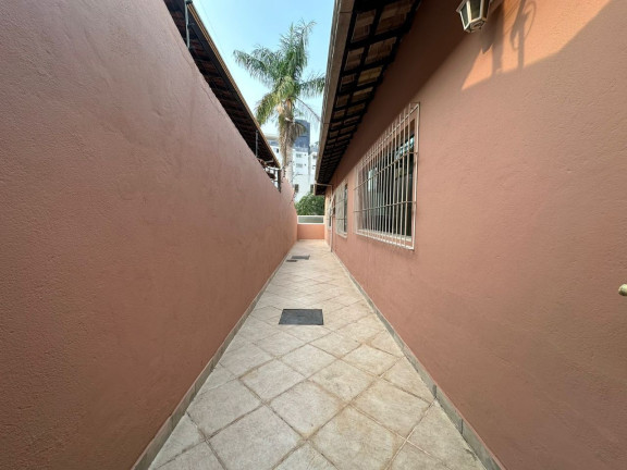 Imagem Casa com 3 Quartos à Venda, 420 m² em Castelo - Belo Horizonte Imagem Casa com 3 Quartos à Venda, 420 m² em Castelo - Belo Horizonte
