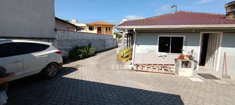 Imagem Casa com 2 Quartos à Venda, 100 m² em Centro - Tijucas Imagem Casa com 2 Quartos à Venda, 100 m² em Centro - Tijucas