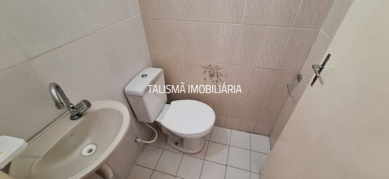 Imagem Casa com 3 Quartos para Alugar, 200 m² em Jardim Maria Virginia - São Paulo