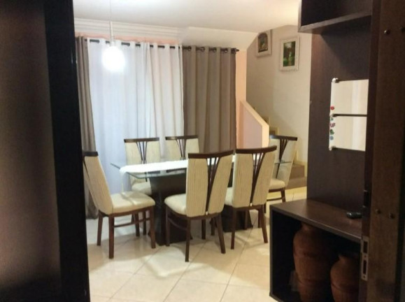 Imagem Casa com 3 Quartos à Venda, 130 m² em Lindóia - Curitiba Imagem Casa com 3 Quartos à Venda, 130 m² em Lindóia - Curitiba